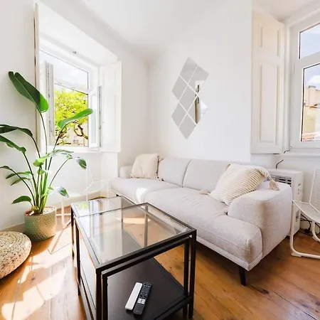 Luxurious 4-Bedroom Apartment Lisboa