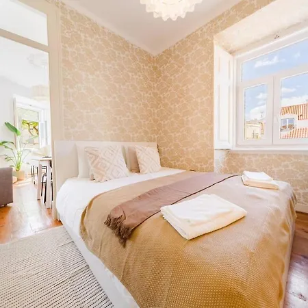 Luxurious 4-Bedroom Apartment Lisboa
