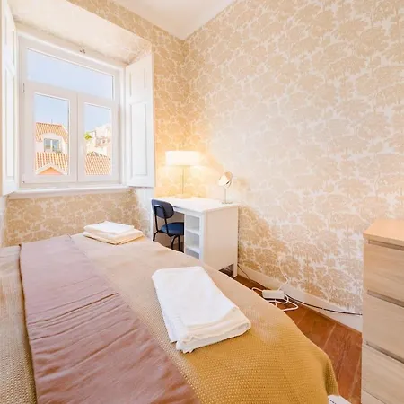 Luxurious 4-Bedroom Apartment Lisboa