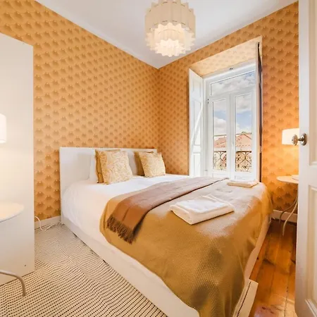 Luxurious 4-Bedroom Apartment Apartamento