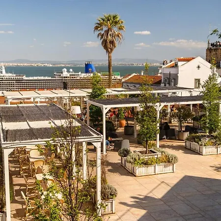 Apartamento Luxurious 4-Bedroom Apartment Lisboa